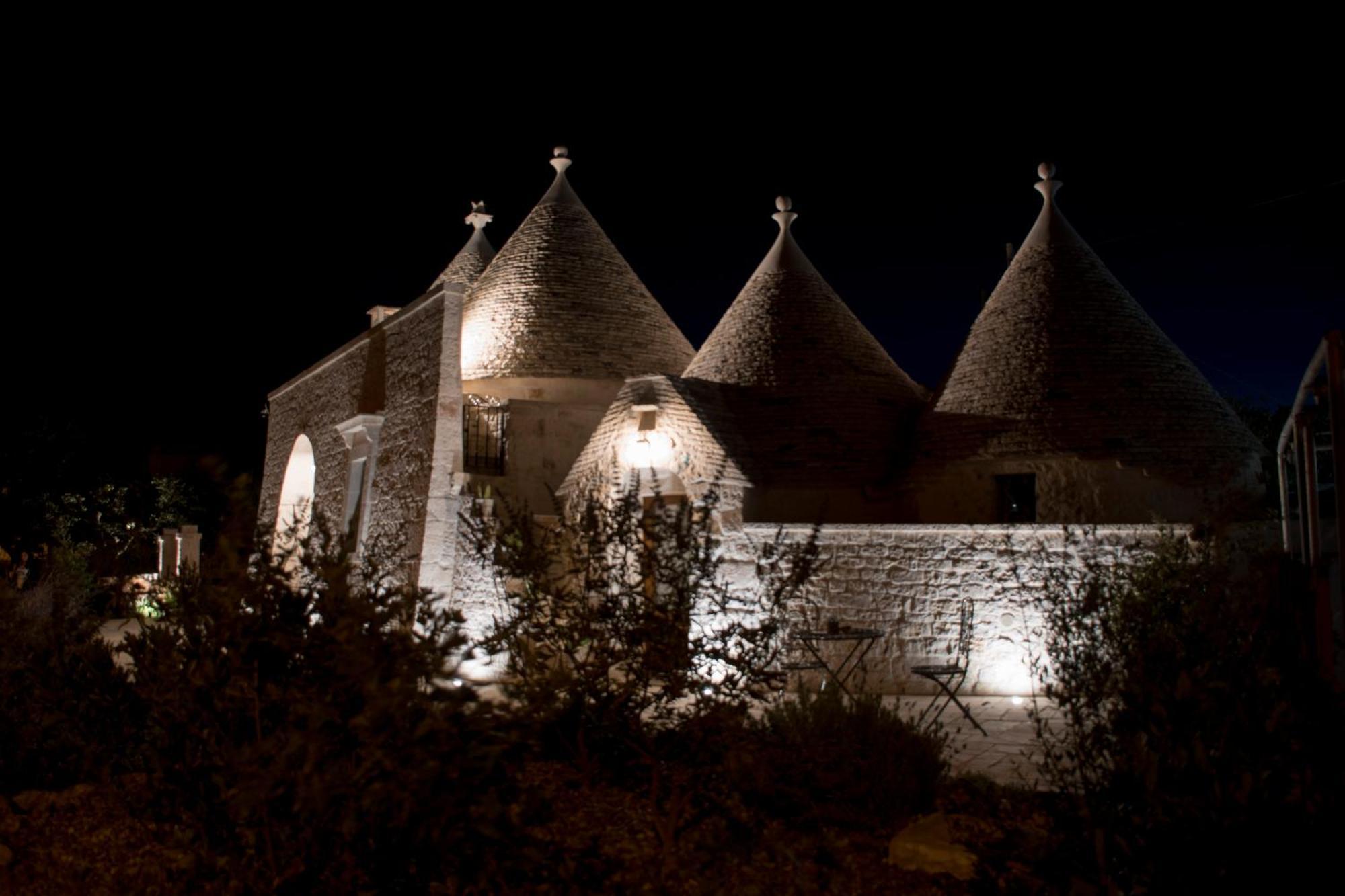 Trullo Manivida Villa Locorotondo Exterior photo